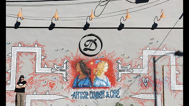 Fresque de l'artiste graffeur Oré à Los Angeles, USA.