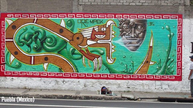 Fresque street art de l'artiste graffeur Oré à Puebla au Mexique.