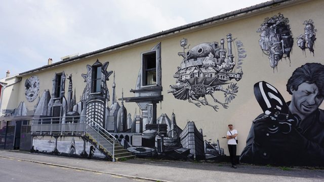 Fresque street art de l'artiste graffeur Oré, sur l'histoire du Cinéma. Au Lux à Caen.